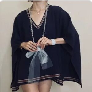 House of Harlow oversized Poncho, OS, navy, NWT, very soft
